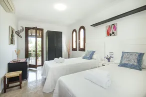 Owl Booking Villa Far - 15 Min Walk to the Beach - Image 5