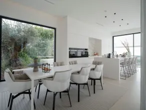 Villa Royale - Modern Luxury 5 bedroom Villa in Rio Real - Image 3