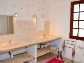 Charming house in Touraine: gîte with garden, pets allowed - Image 4