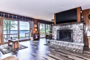 Private, Pet Friendly Vacation Home on Lost Lake - Image 2
