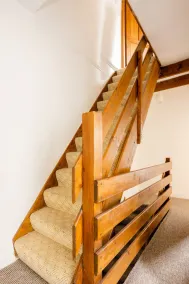 Charming 3BR Victorian Cottage in the historic town of Colnbrook, Berkshire - Image 2