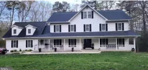 Spacious 6Bed Woodland Retreat with Movie Room & Deck - Image 4