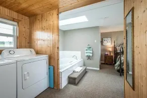 Private beachfront cottage - Image 3