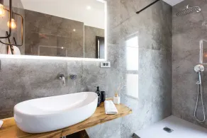 Luxusvilla BESCA mit Sauna und Jacuzzi - Image 3