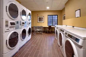Hallenbad + Whirlpool | Voll ausgestattete Suite - Image 3