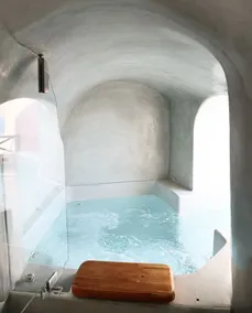 Bubble Suite Santorini - Image 2