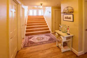 Spectacular Large Oceanfront Home • Panoramic View • Quiet Area • Dog Friendly - Image 2