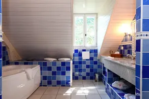 2 person house with heated pool in Martel (Lot - Dordogne), France - Image 2