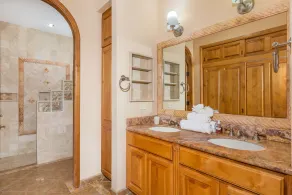 Casa Blanca 102 \"Endless Memories\" 2 BR Premium Condo - Image 5