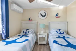 Beach Home in Ocean Beach Fire Island - Image 4