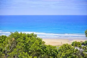 Renovated 1950s beach shack. Private with magnificent ocean view - Image 4