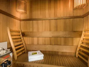 Holiday Home in Noiseux with Indoor Pool - Image 2