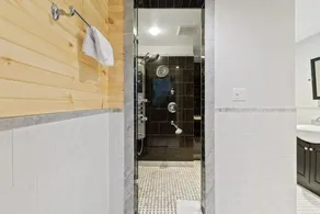 Paradise Manor: Mountaintop w/ Hot tub & Sauna  (96216) - Image 3