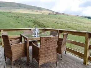 3 bedroom 2 bathroom Spey lodge with hottub and excellent views  - Image 5
