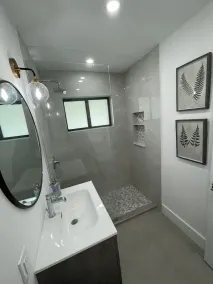 Enjoy our Beautiful Renovated Home on a Fun Canal! - Image 4