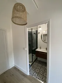 T2 Neuf 40m2 Clim Wifi Balcon Parking Plage à Pieds 100 m - Image 2