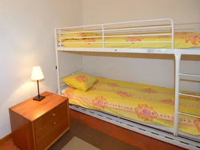 Modern apartment with balcony and lake view, located directly on Lake Como - Image 5