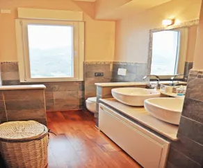 Sophisticated apartment sea view next to Cinque Terre, Portofino, Sestri Levante - Image 2