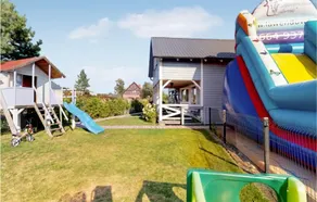 Awesome Home In Karwia With Heated Swimming Pool - Image 2