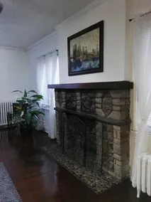 Cozy Stone Castle 12 Mins To CWRU/Cleveland Clinic - Image 2