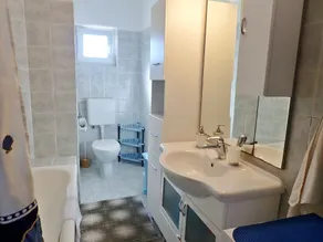 5 minutes from the beach Apartment with terrace - Image 3
