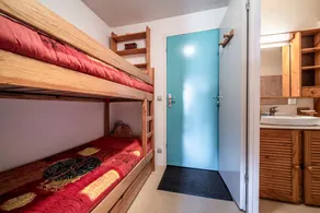 Appartement 'Nikye Morillon 5 Personnes' avec vue sur montagne et balcon - Image 5