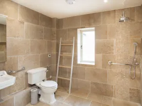 PENRHYN BARN, pet friendly, luxury holiday cottage in Moelfre - Image 5
