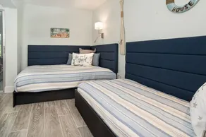 Professionally decorated East End - Image 5