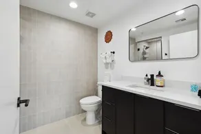 TP12 - Mars Studio Apartment with Pool! - Image 2