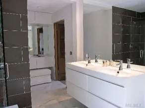 Resort Style Home- Family Friendly - Image 2