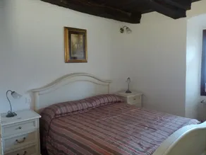 Horta lägenhet i hjärtat av Orta San Giulio på sjön Orta med parkering - Image 4