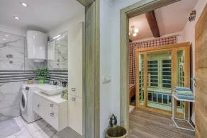 Merry's House w/ Pool & Sauna - Happy Rentals - Image 4