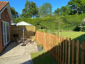 Cosy dog friendly self contained Annexe ,  near Cheltenham & Cotswolds - Image 4