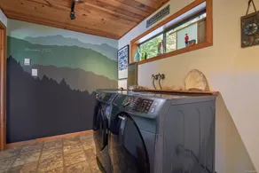 Sunny Shores Beach House w/ Mountain Views - Image 2