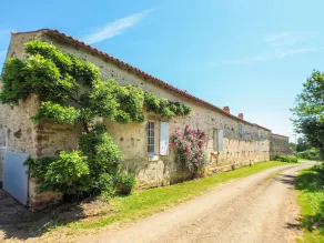 Holiday Home in Saint-Laurent-de-la-Salle with Pool - Image 4
