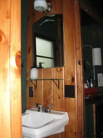 Mackinaw Timbers Cabins - Image 5