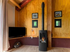 Cottage in Dwingelderveld with Scenic Views - Image 3