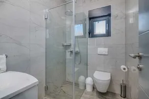 Villa mit Pool an ruhiger Lage - Image 2