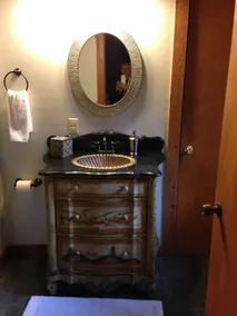 Suzie's Luxury Cabin Asheville HOT TUB  VIEWS  nr BILTMORE July 25% discount /mt - Image 2