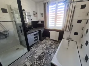 Gite 10 Personnes Avec Jacuzzi Privatif - Image 2