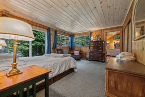 🐾Boyd - Rustic, spacious, dog friendly home on Mooselookmeguntic Lake - Image 5
