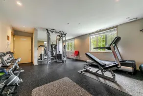 Stay Worry Free! Come Golf, Wine Tour & Ski! 4 Beds 2 Bath Condo w/Gym and Pool! - Image 2