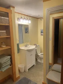 Great Vacation Home,  Heart of Lakes/Ski Region in Bridgton Me - Image 3