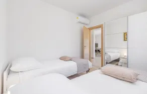 Traumhaftes Haus in Trget - Image 5