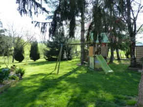 Charming Renovated Barn with Garden, 3 Ensuite Bedrooms, Near Le Mans - Image 2