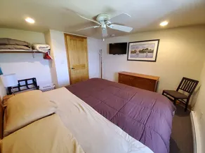 Enjoy a relaxing vacation on a lake (1 Bedroom (sleeps 4) ) - Image 5