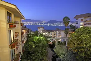 Royal Club at Park Royal Beach Acapulco - Image 5