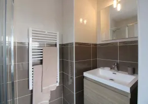 Agréable maison avec jacuzzi et grand jardin à proximité des plages - Image 3