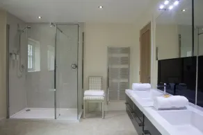Celebration House for large groups by Bloom Stays with private swimming pool - sleeps 32 - Image 3