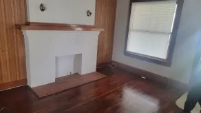 Quiet 3 bed with fenced yard - Image 2
